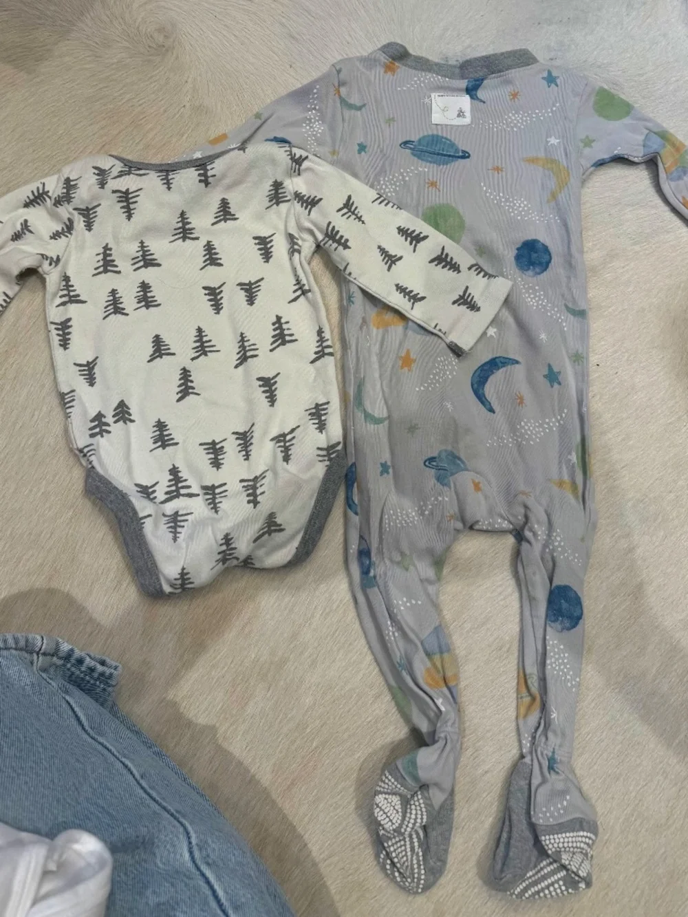 Burt's Bees Baby Sz 3-6 mons long sleeve sleeper/ long sleeve bodysuit